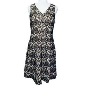 🆕️Kensie Women's Bonded Scalloped Lace Dress